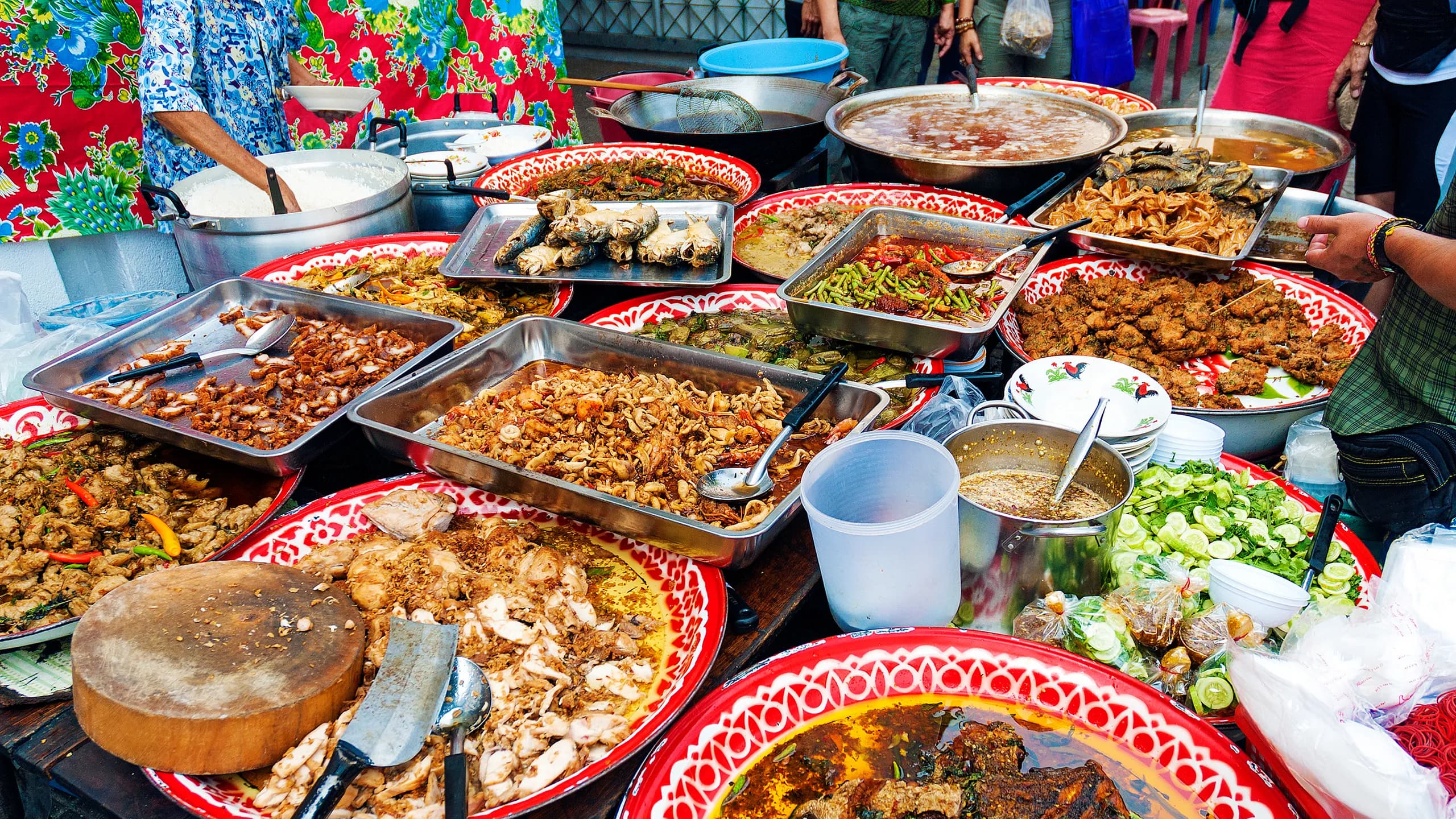 Best Street Food in Bangkok You Must Try